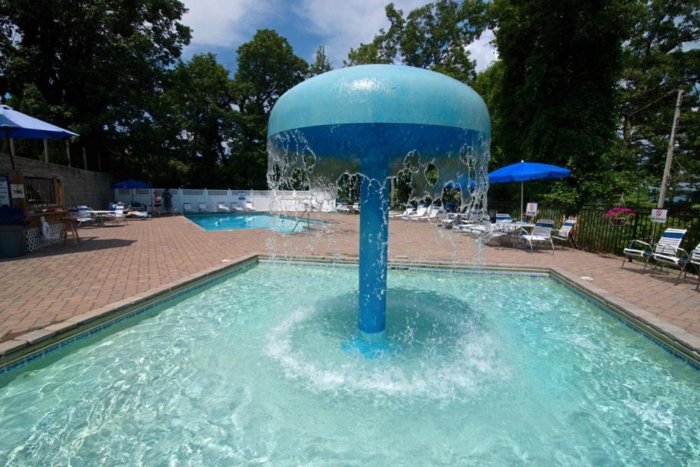 Serenity Heights, Amazing Views, Hot Tub Pool Access, 1089 Free Tickets Each Paid Day, Dollywood Gatlinburg Room photo